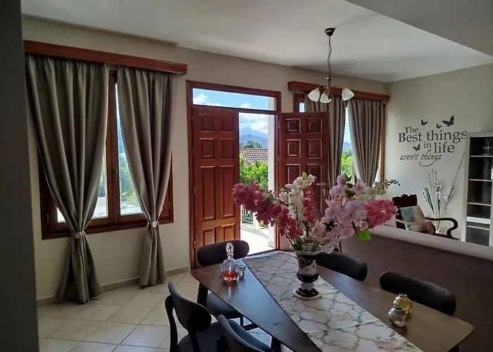 Sunrise Willa Lixouri